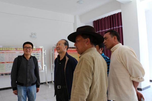 我校在省委脱贫攻坚工作座谈会上发言汇报工作