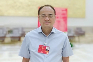 全国政协委员曾勇：扩大博士生规模和本科生保研比例