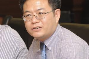 王志明：夯实学校可持续发展的“基础”