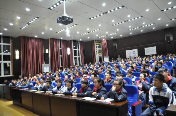 “大学专业说”系列讲座第二期再次走进郫都一中