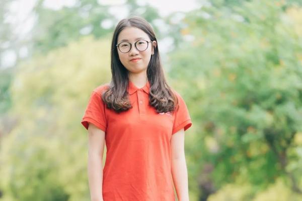 黄峥.jpg 黄峥.jpg