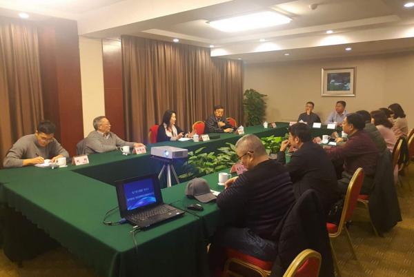 绵德广校友捐赠藏品 助力电子科技博物馆建设