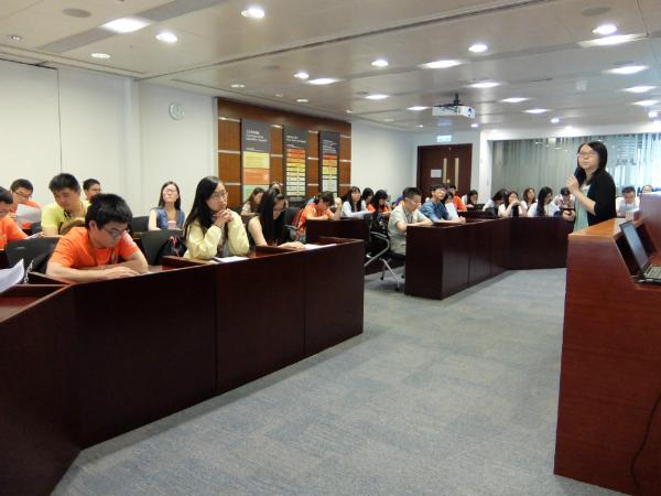 参观立法会.JPG 参观立法会.JPG