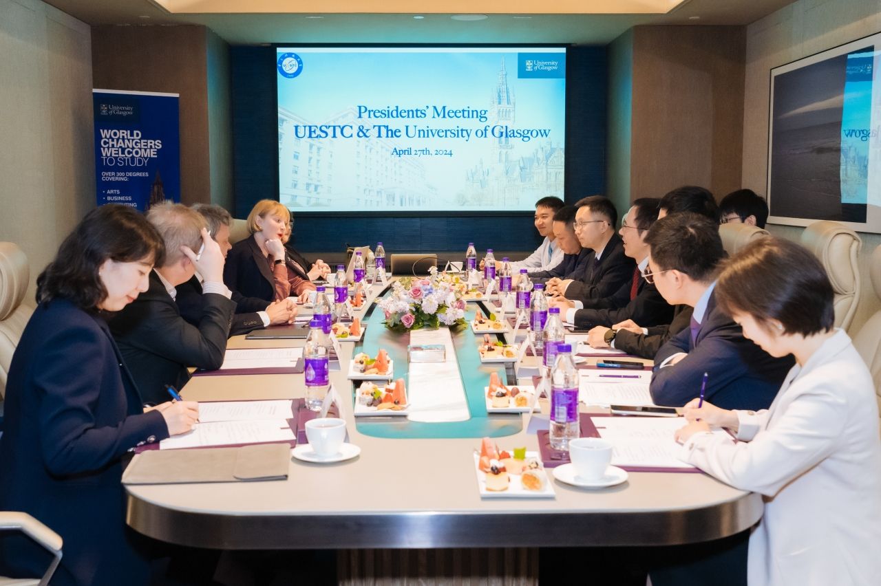 校长胡俊会见格拉斯哥大学校长Anton Muscatelli一行