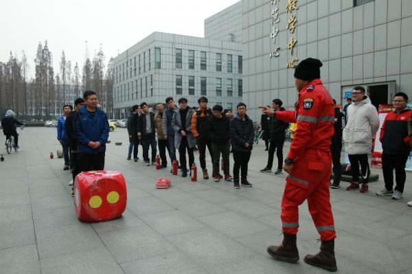 机电学院开展实验室安全教育暨消防安全培训