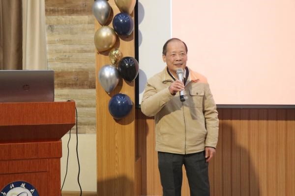 参加计算机学院活动.jpg 参加计算机学院活动.jpg