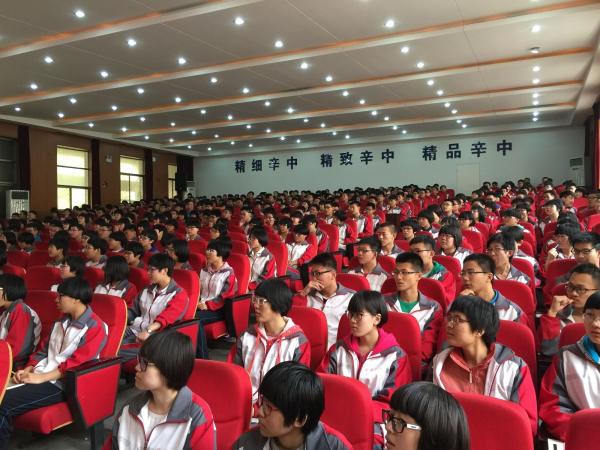 王科盛1.jpg 621279053d57d33799bc4aeba9b80ff3.jpg