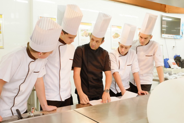 中法美食交流活动展现法餐与川菜魅力