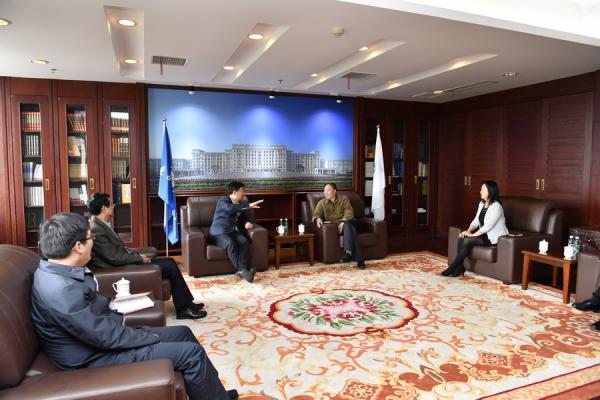 贵州省人社系统考察团来校调研