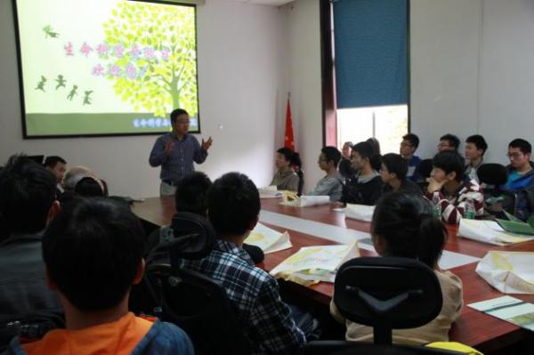 生命学院举办第二届“生命科学开放日”