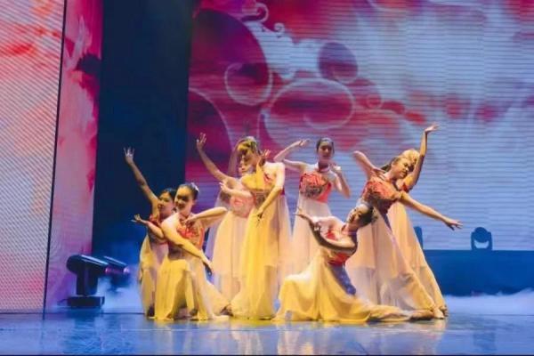 祥云盛世2.jpg 655d77f3da8e0ba04579a9bcdf30f56f.jpg