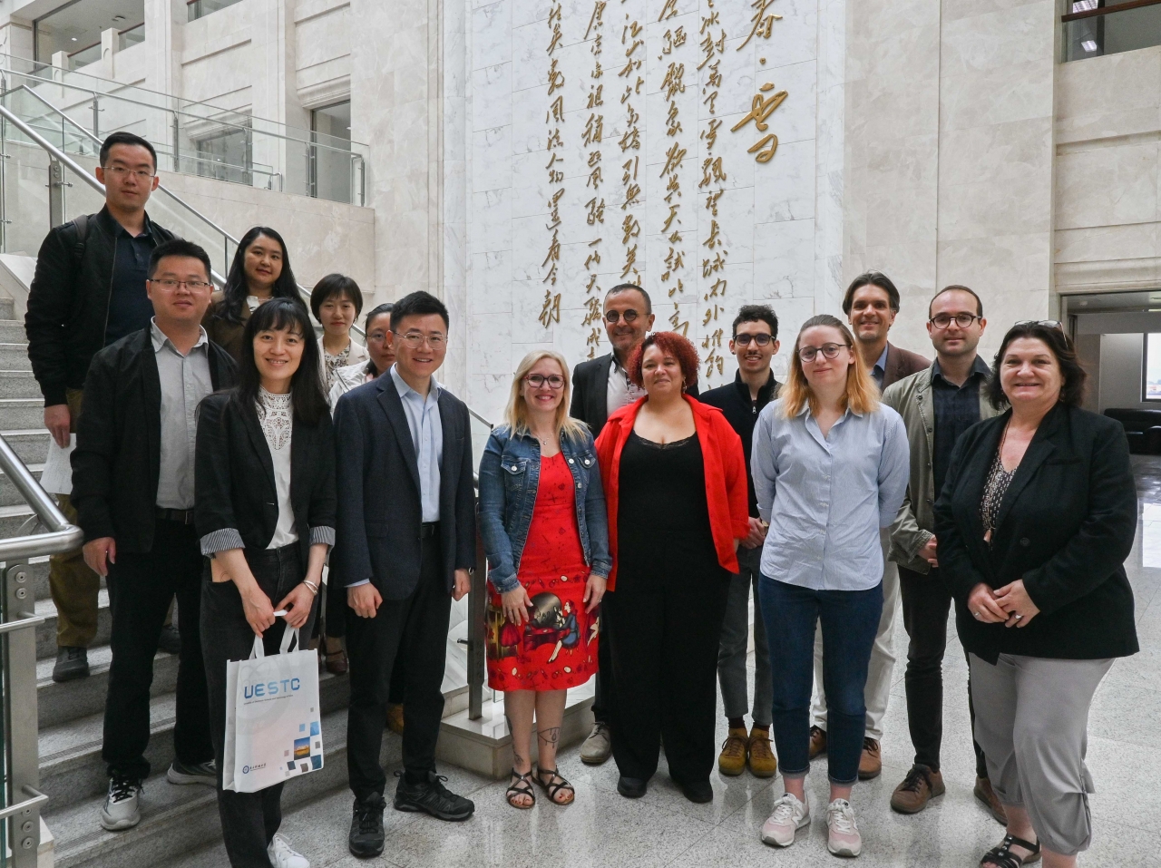 655fe1e0a9142c7ae4aebe0c9f3c912a_718a3.j