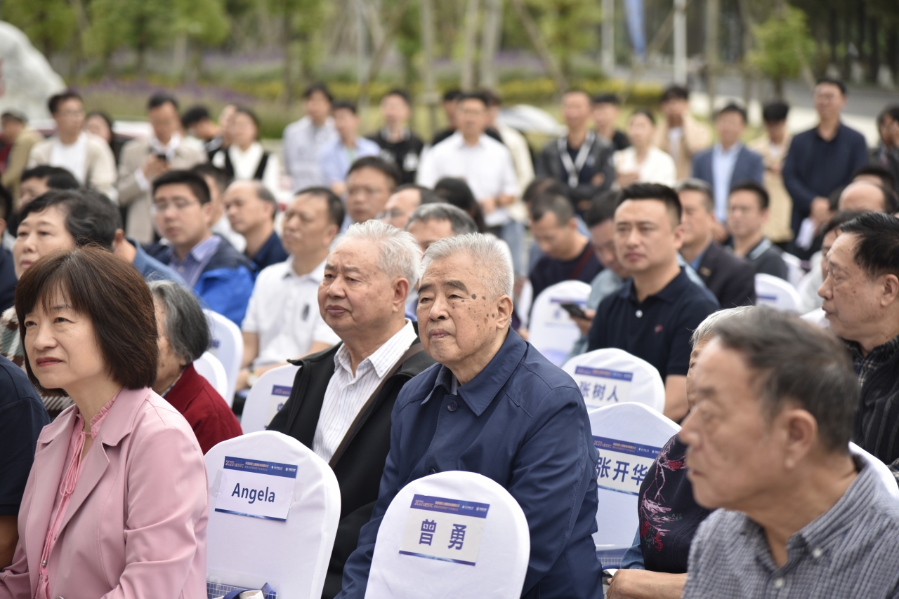 _DSC5480.JPG 6822ec24bf278feff58083a5102a57c7_ae04d.j