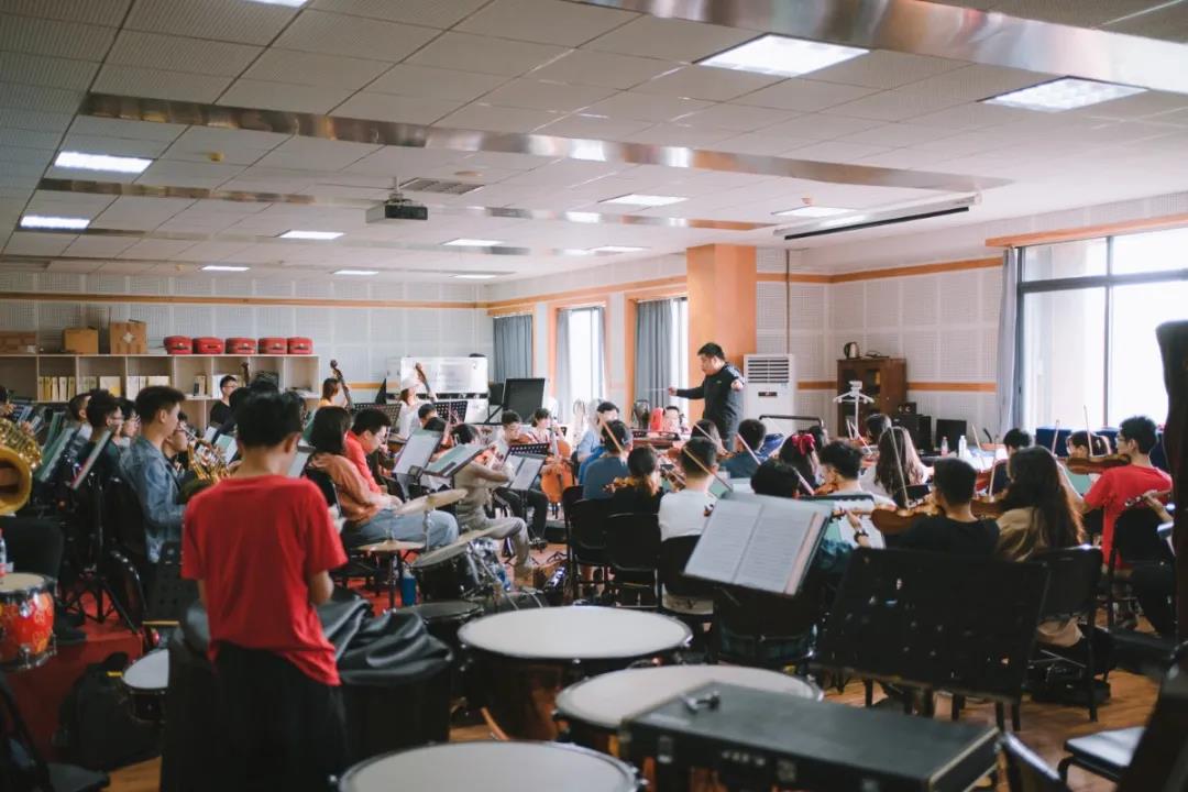 大学生艺术团积极备战全国第六届大学生艺术展演