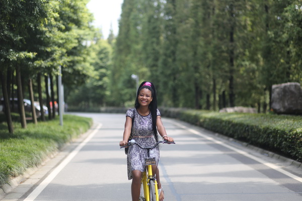 yingx0044.JPG 6924075ba92ddc636b7698c1b3a05c03.jpg