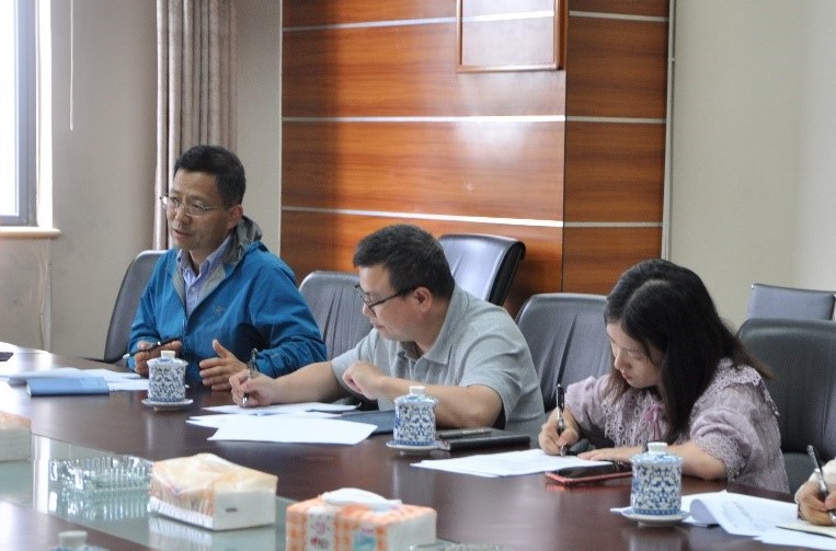 【主题教育】学校推动优质“专业写作基础”必修课开课筹备