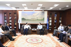 浦发银行总行数据管理部总经理刘刚来校访问