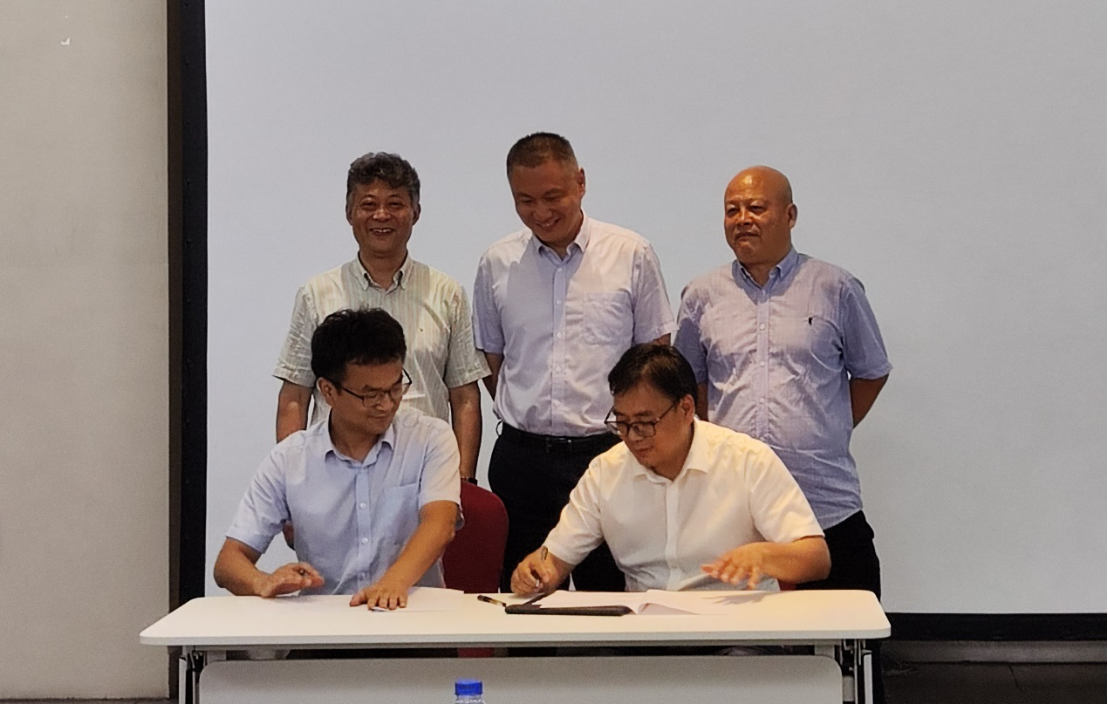 我校代表参加航空工业成都飞机设计研究所需求对接大会