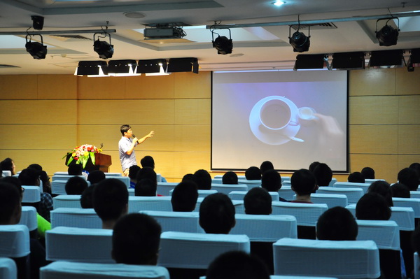 李雪松、文译做客第六期“海外访学讲堂”