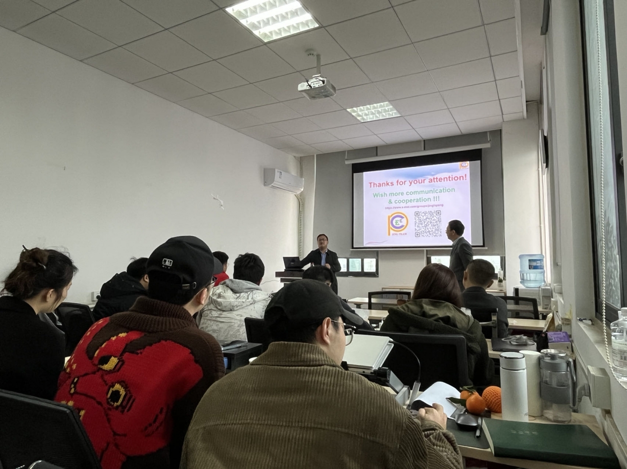 邀请专家开展专题讲座1.jpg 邀请专家开展专题讲座1.jpg