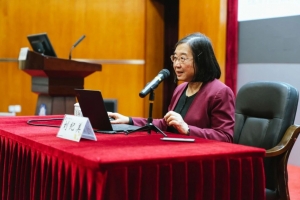 【成电讲坛】美国国家工程院院士刘纪美讲解“III-V族化合物半导体”