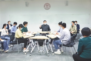习近平：坚持党的领导传承红色基因扎根中国大地 走出一条建设中国特色世界一流大学新路