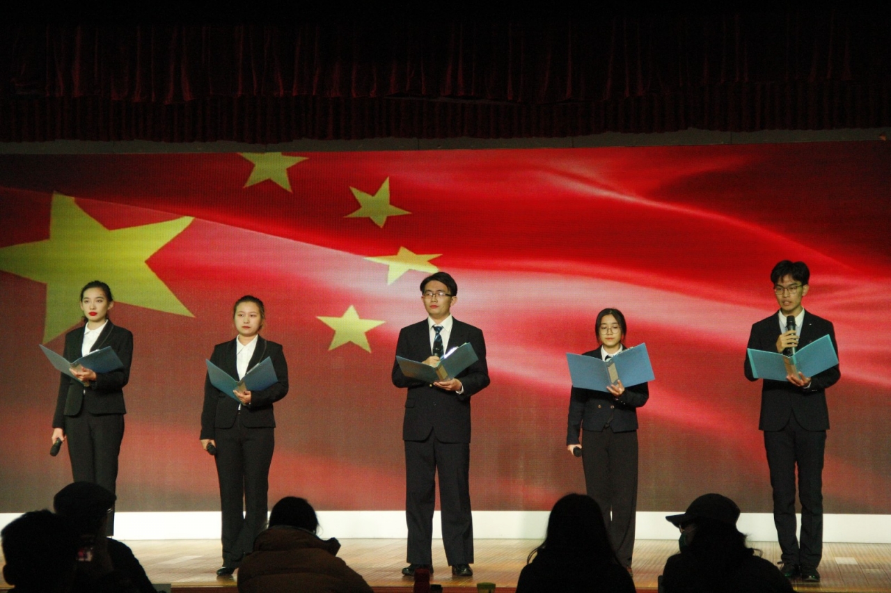 朗诵2 合照1光电.jpg 朗诵2 合照1光电.jpg