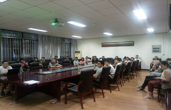 通信学院举办国家留学基金委公派联培经验分享会