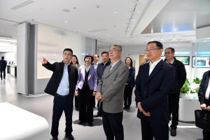 四川省人大常委会党组书记、副主任王雁飞来校调研