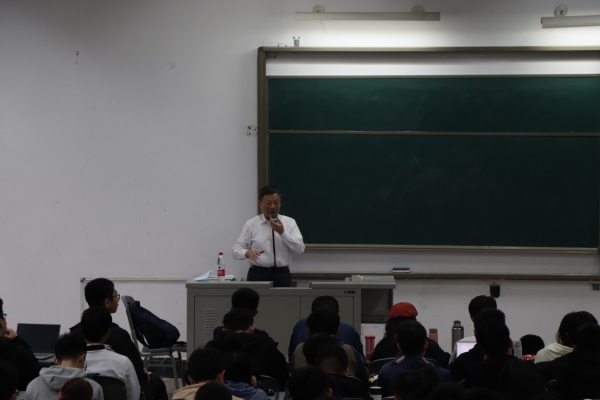 浙江大学陈叔平教授带领成电学子体会数学建模之乐