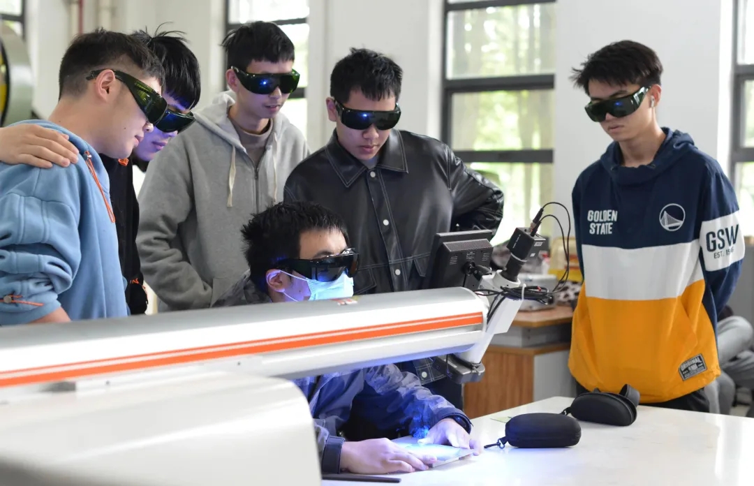 mmexport1678949136058.jpg 712ef951f48c7bfd24337fb96d39b2aa.jpg