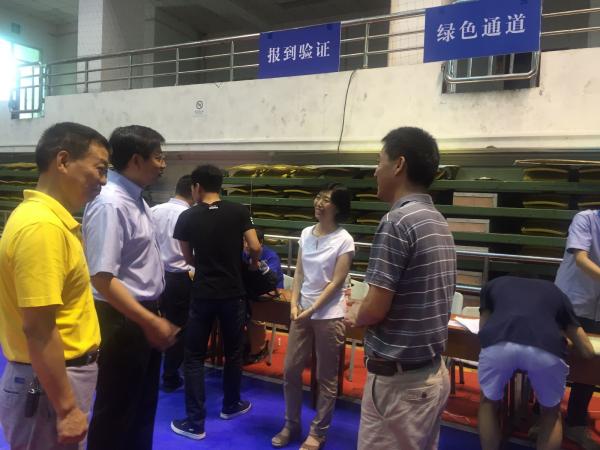 【迎新】校领导视察沙河校区迎新工作现场