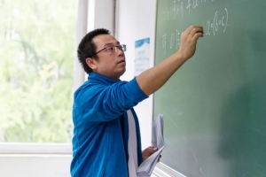 【美丽成电·师德之美】聂旭云：教书育人中的“攻防之道”