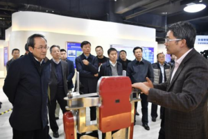 四川省委常委、常务副省长王宁来校调研