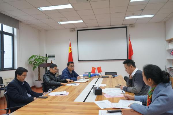 格拉斯哥学院召开2019年第一次党总支委员会会议