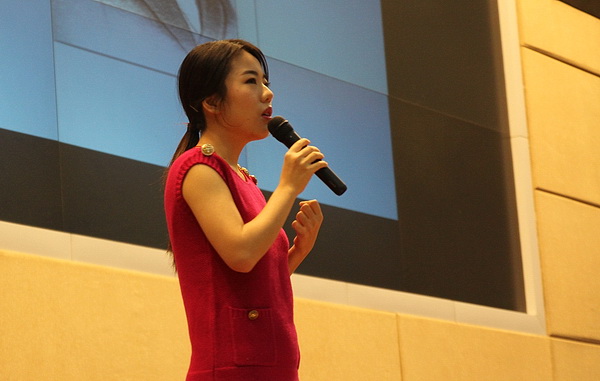 青年作家蒋方舟做客人文讲坛