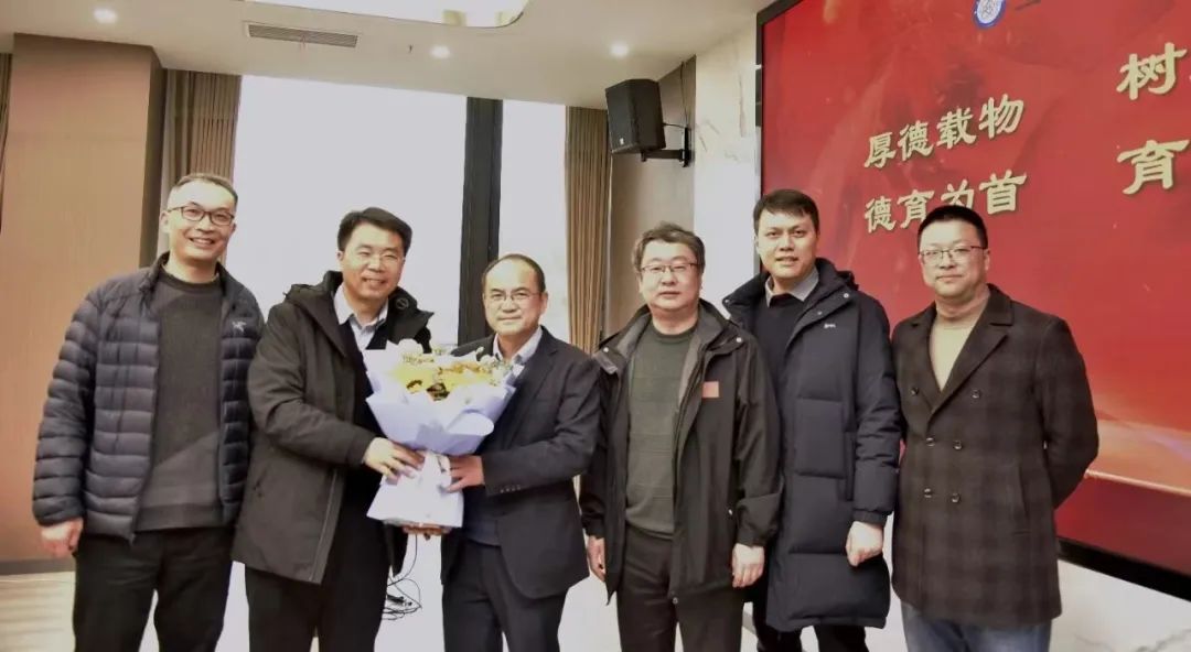 640 (7).jpg 733e83cb666a8646898b1cae70b8fcef.jpg