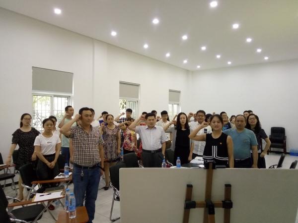 马克思主义教育学院党建顾问团与顺源社区举行党建对接座谈会