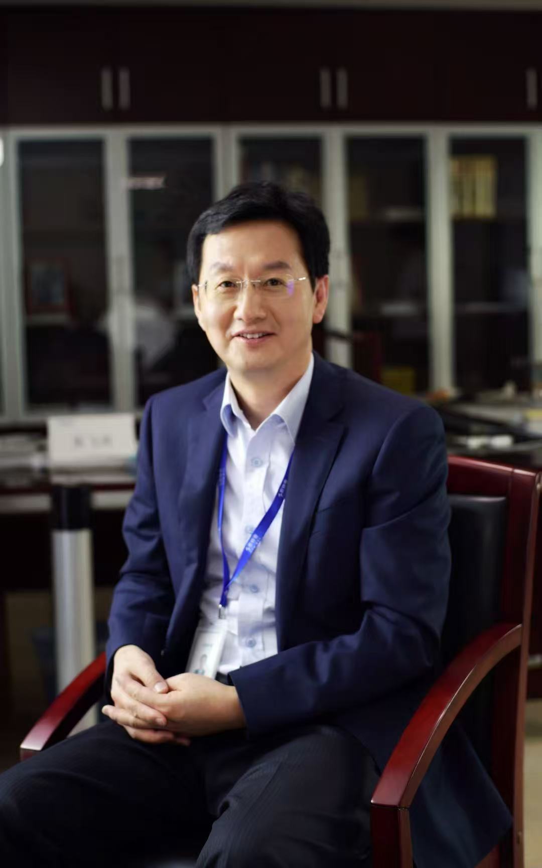 【天下成电人】吴飞舟校友：数字浪潮中的成电领航者