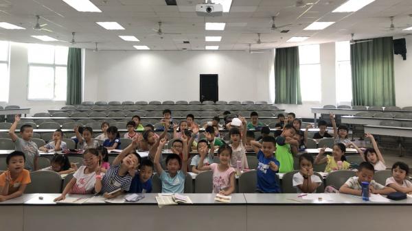 开营沙河3个班 (3).jpg 75e7fa762381f200dfdee31090376510.jpg