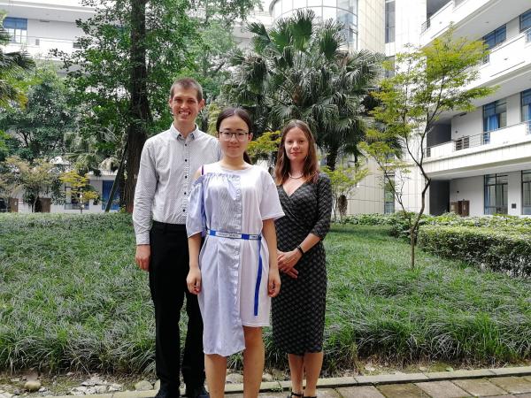 【国际学堂】剑桥博士情侣连续三年为成电学子授课