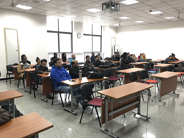 经管学院举办优秀留学生经验交流会