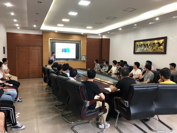 香港城市大学李恩源副教授做客电子学院“第四届研究生人文交流月”活动