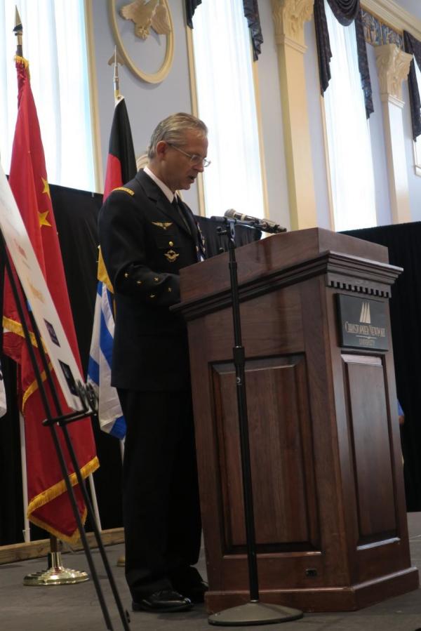 早餐会北约盟军司令讲话.jpg 早餐会北约盟军司令讲话.jpg