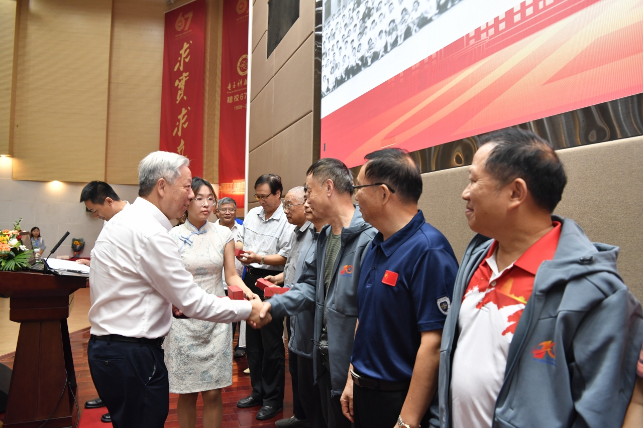 77dd21e75738ad19e4863fe965f5c151_5ff95.j