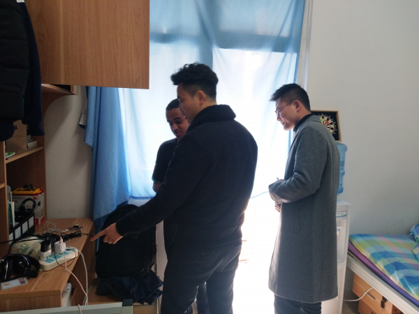 学校布置2019年寒假留校留学生工作