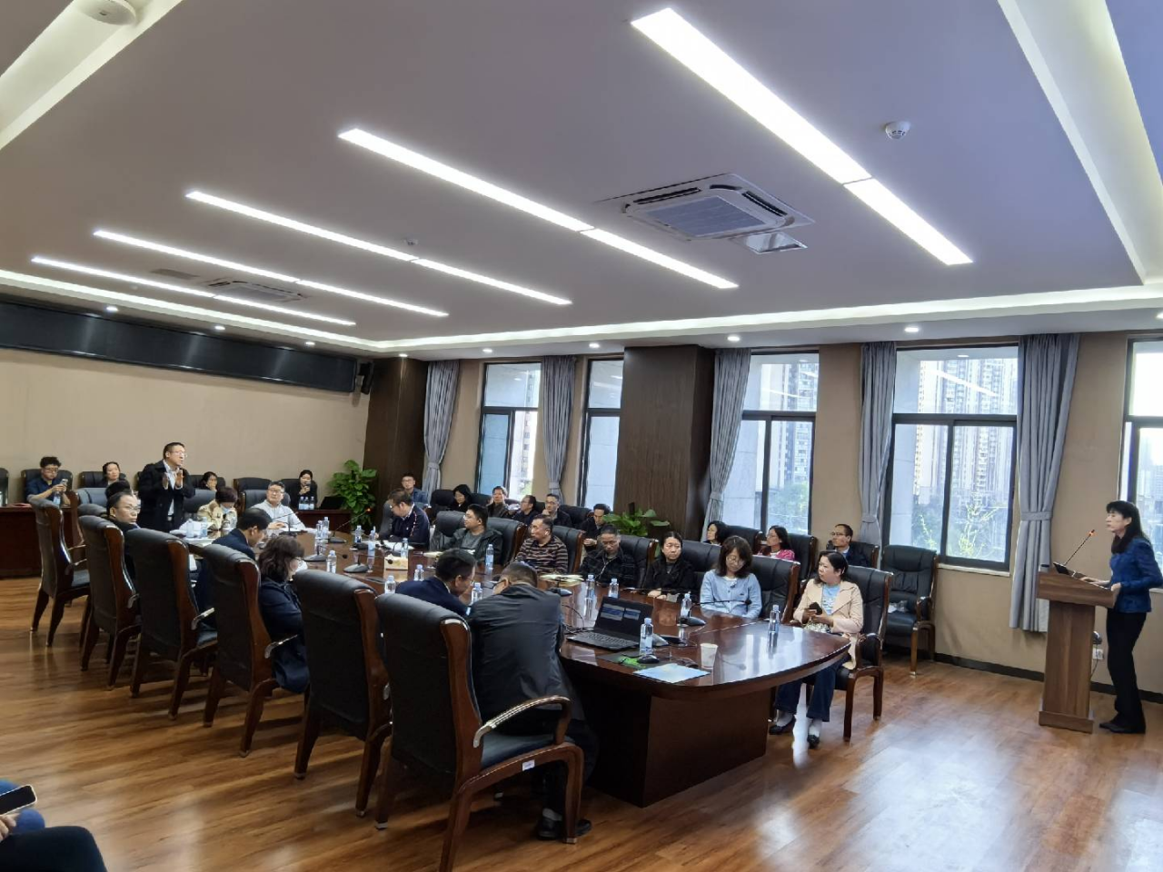 美国工程院外籍院士、清华大学黄翊东教授做客教学工作坊