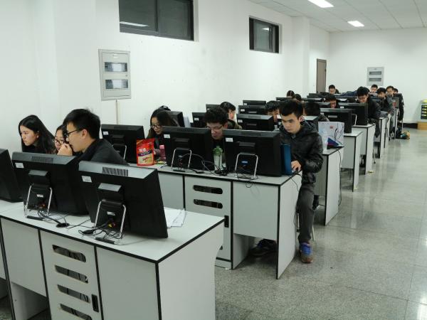 成电学子在美国大学生数学建模竞赛中再获佳绩