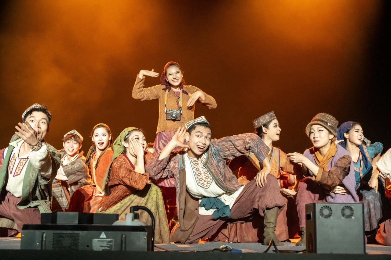 11 舞蹈《阿达西们》-2.jpg