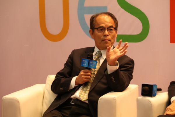 【成电讲坛】诺奖得主中村修二谈LED如何点亮生命之光